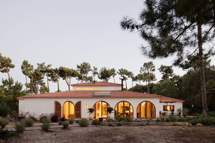 Villa para 12 pessoas, com jardim em Aroeira