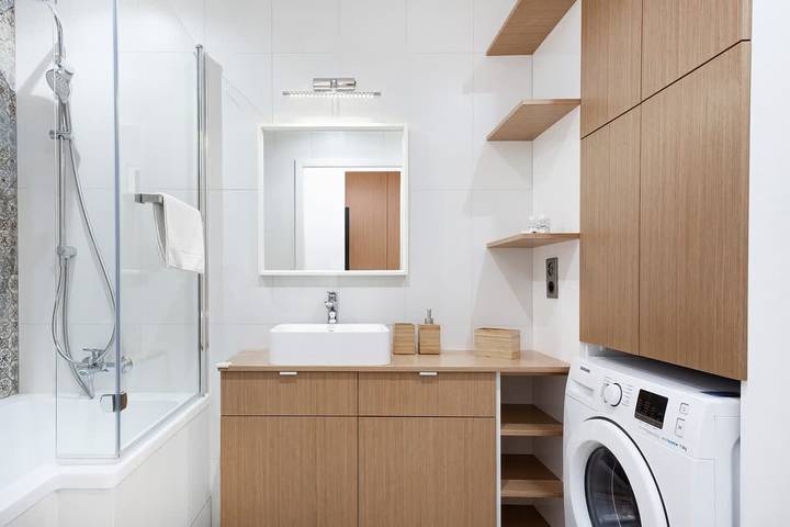Appartamento intero, Spacious Apartment | Parking | Workspace in Breslavia, Niederschlesien