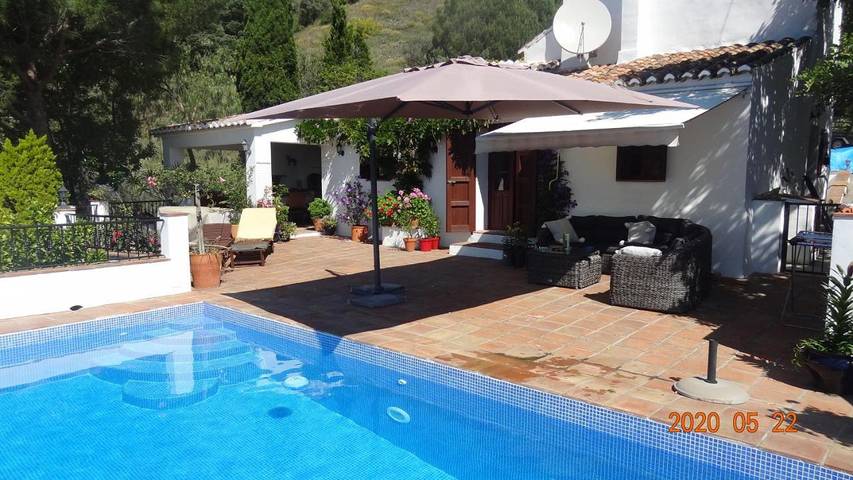 Chalet para 4 personas, con piscina además de vistas y jardín en Axarquía - 4