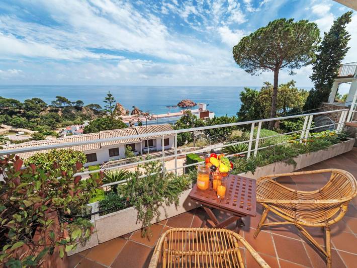 Ferienhaus für 7 Personen, mit Balkon und Terrasse sowie Pool in Tossa de Mar - 3