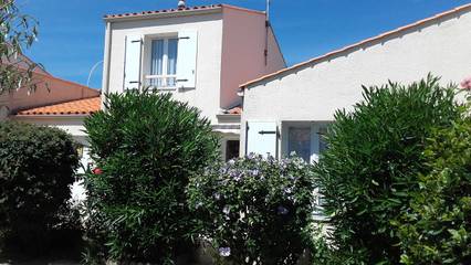 Gîte pour 4 personnes, avec jardin et terrasse, animaux acceptés à Saint-Gilles-Croix-de-Vie