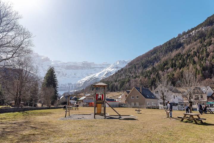 Location de vacances pour 5 personnes, avec sauna, animaux acceptés à Gèdre - 2
