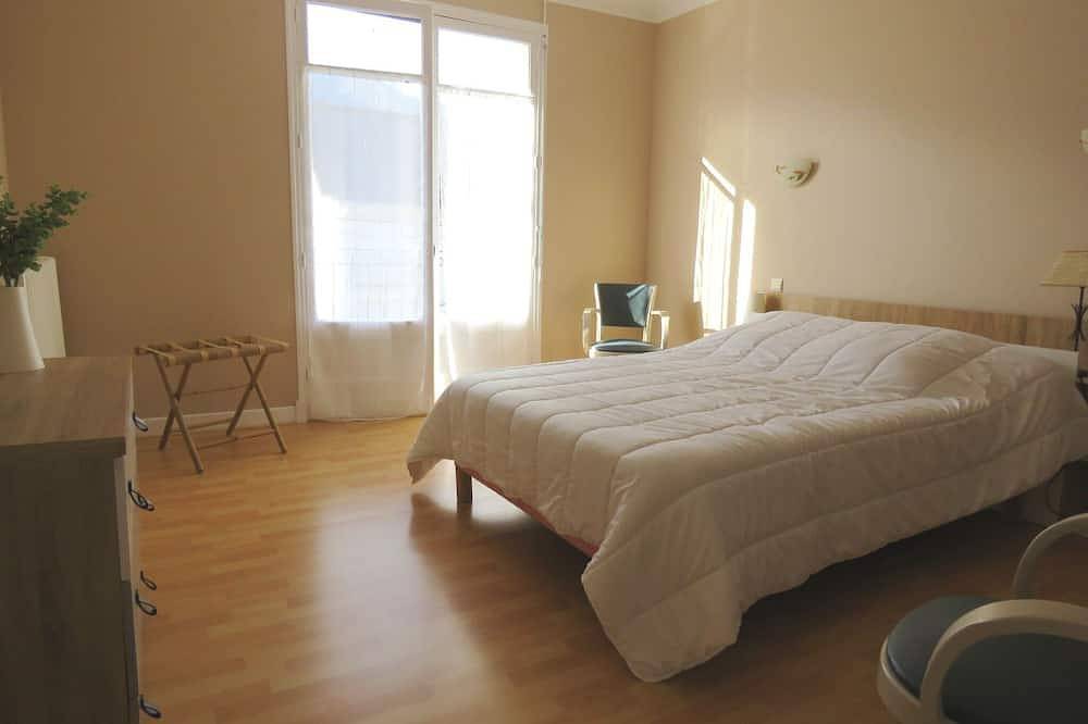 Appartement entier, Charmant appartement de 95m2 dans une maison avec pelouse près de Lourdes 65 in Saint-Pé-de-Bigorre, Hautes-Pyrénées