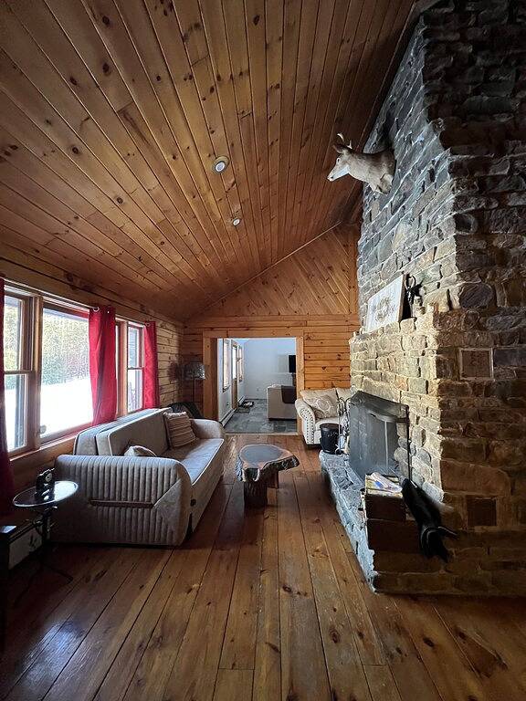 Log Cabin Minutes from Jackson Gore and Okemo Mountain!!!!!!! in Green Mountain National Forest