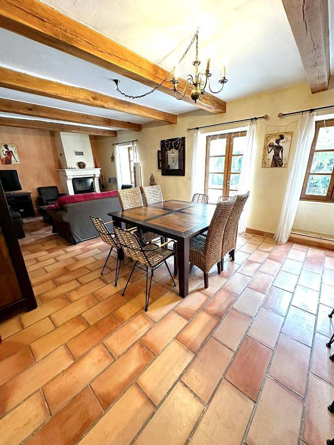 Location de vacances pour 10 personnes, avec piscine ainsi que terrasse et jardin à Méjannes-lès-Alès - 4