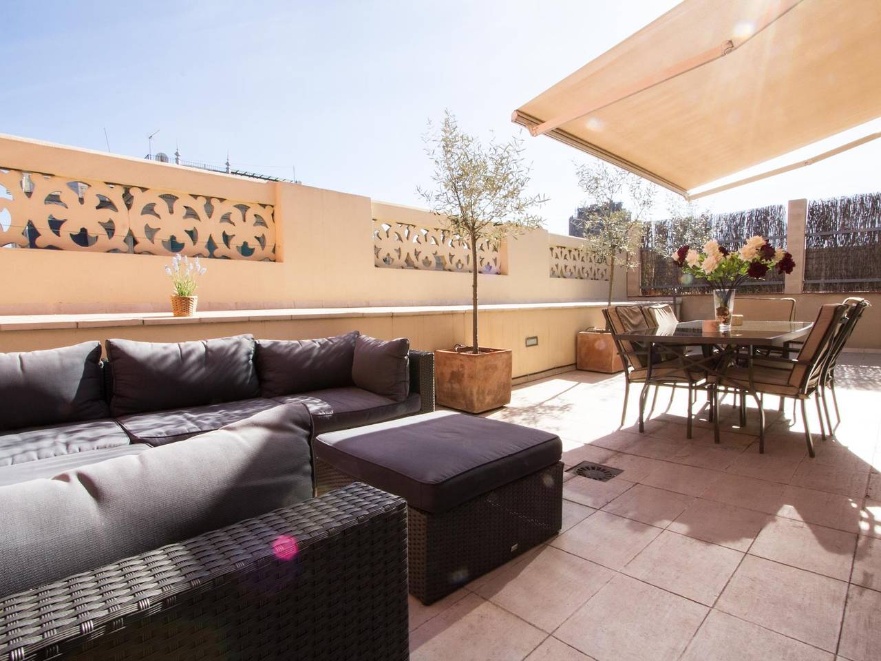 Apartamento vacacional entero, Apartamento Ático con terraza in Centro Barcelona, Barcelona