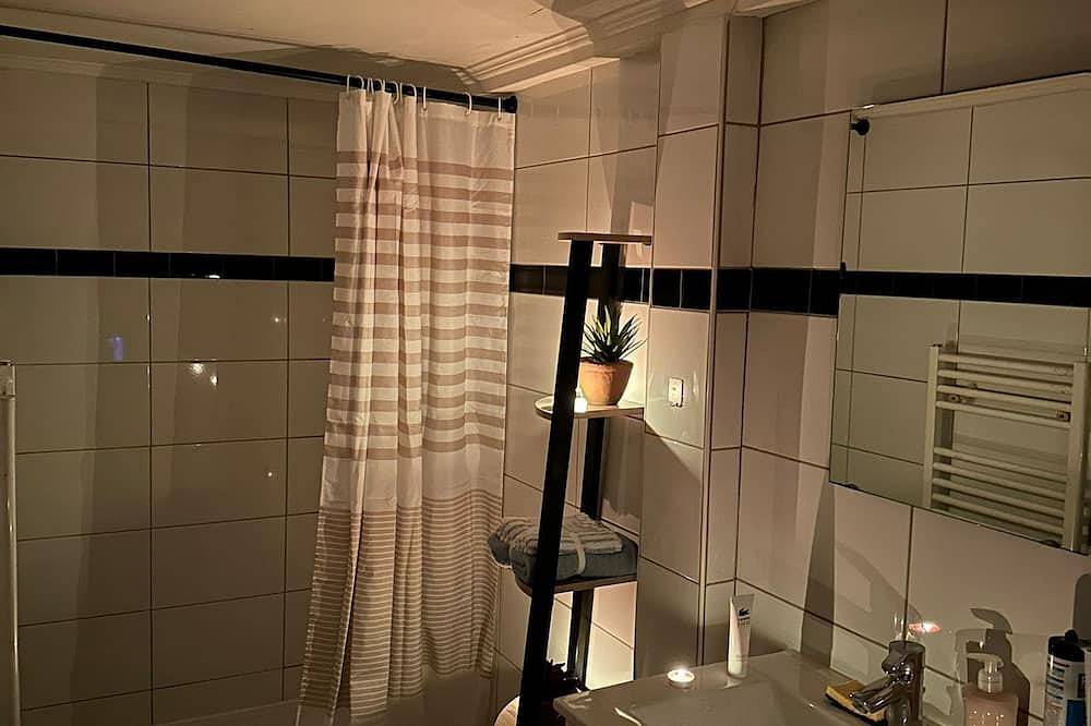 Ganze Wohnung, Studio Cosy Proche Paris Stade de France Lieu Calme et a Proximité de Tout in Épinay-sur-Seine, Seine-Saint-Denis