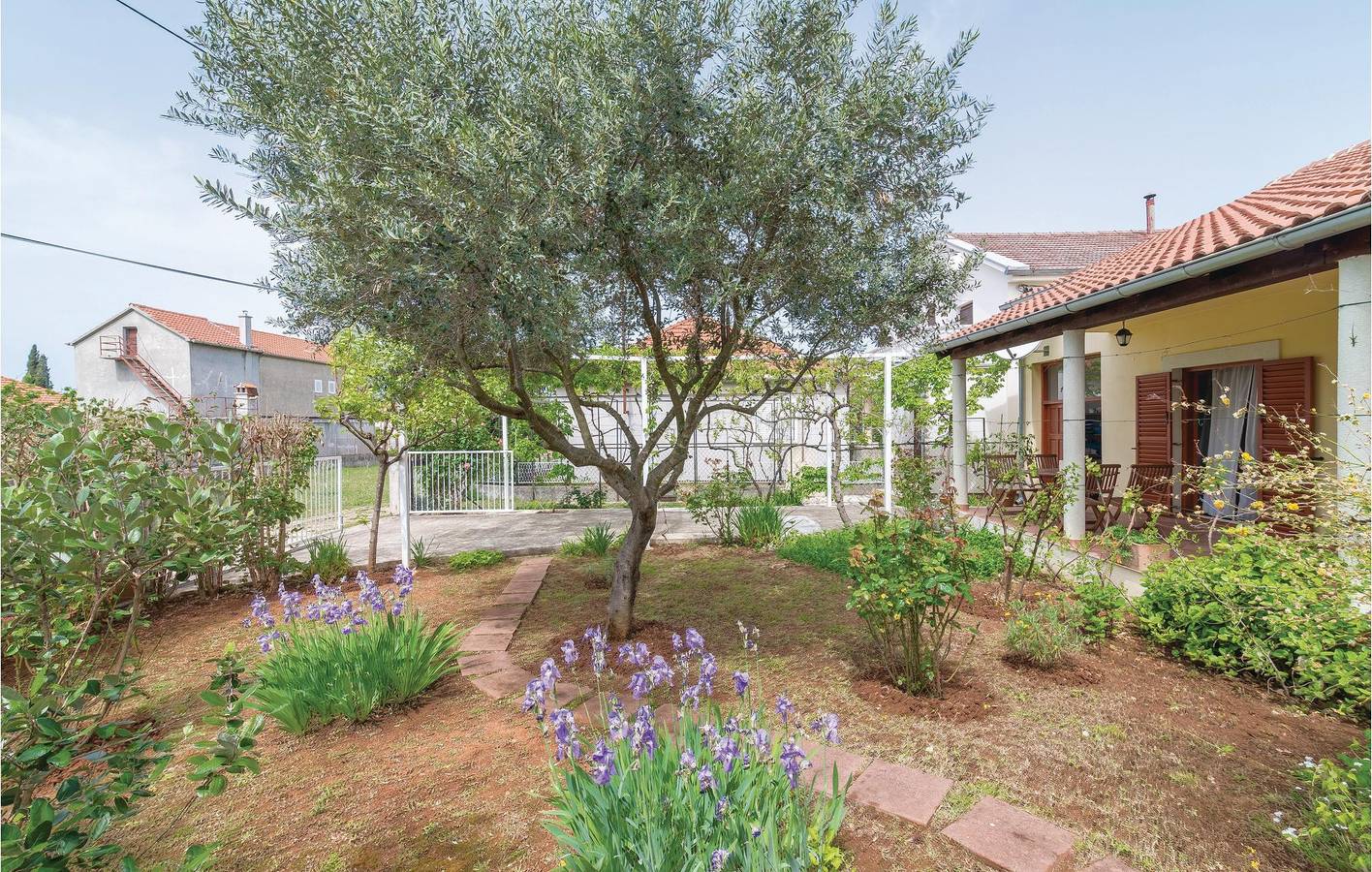 Holiday home for 6 people with terrace in Sukosan, Zadar