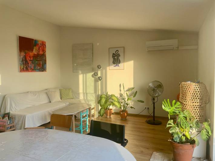 Gîte pour 6 personnes, avec terrasse dans Office De Tourisme De Laroque Des Alberes