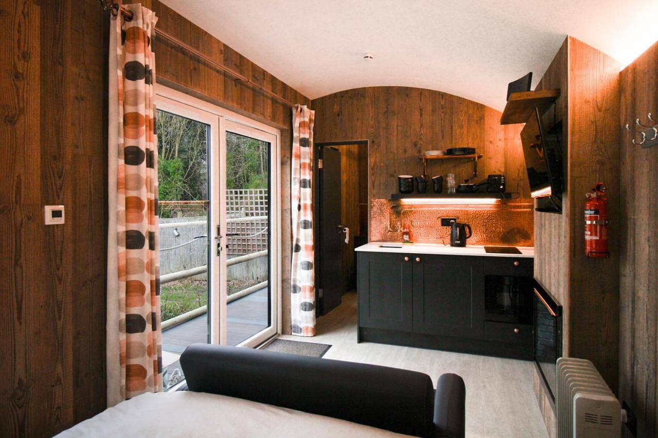 Reeds and Rushes Retreat in Leeds, West Yorkshire