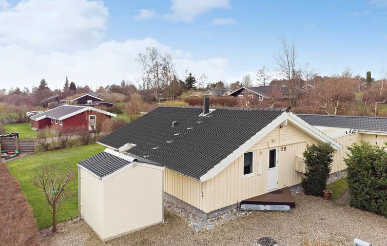 Ferienhaus für 8 Personen, mit Terrasse und Sauna sowie Garten und Whirlpool in Råbylille Strand - 4