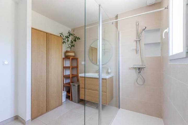 Location de vacances pour 4 personnes, avec terrasse et jardin à La Môle - 2