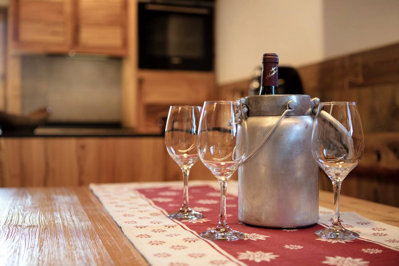 Chalet « Casa Promindoz » avec vue sur la montagne, jardin privé et Wi-Fi in Breuil-Cervinia, Région de Valtournenche