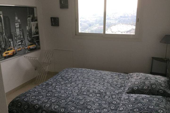 Gîte pour 4 personnes, avec terrasse à Saint-André-de-la-Roche - 2