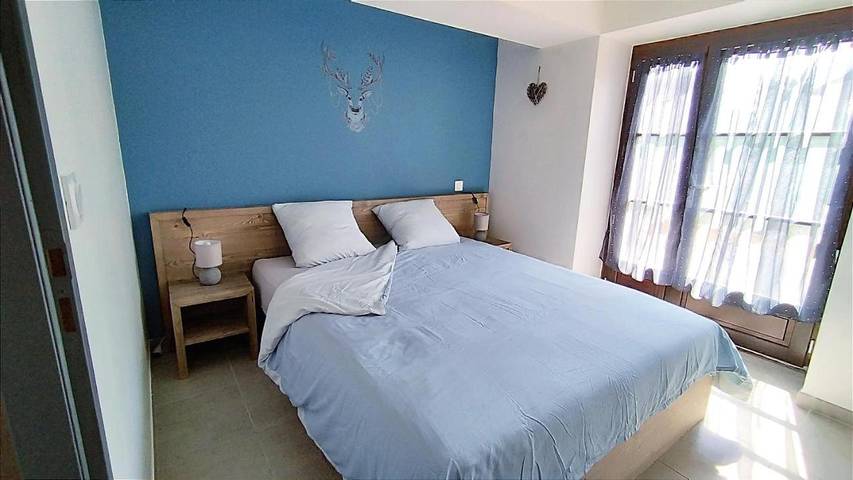 Gîte pour 6 personnes, avec terrasse et jardin à Cranves-Sales - 3