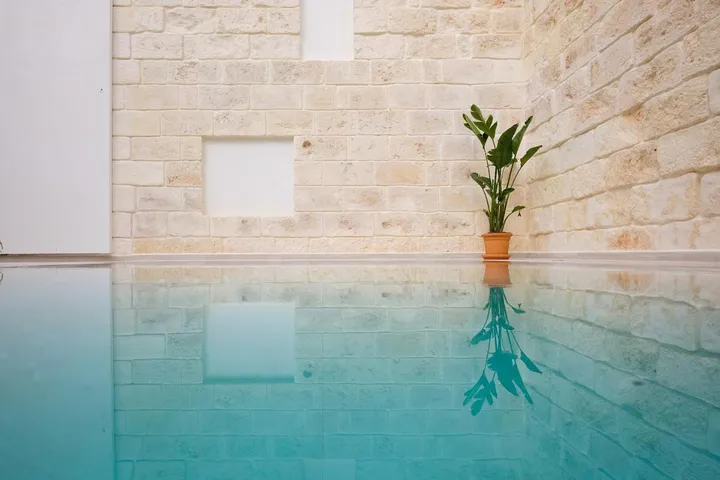 Hotel para 2 personas, con terraza y piscina - 1