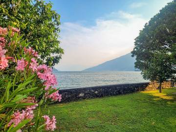 Gîte pour 4 personnes, avec vue sur le lac et jardin à Domaso