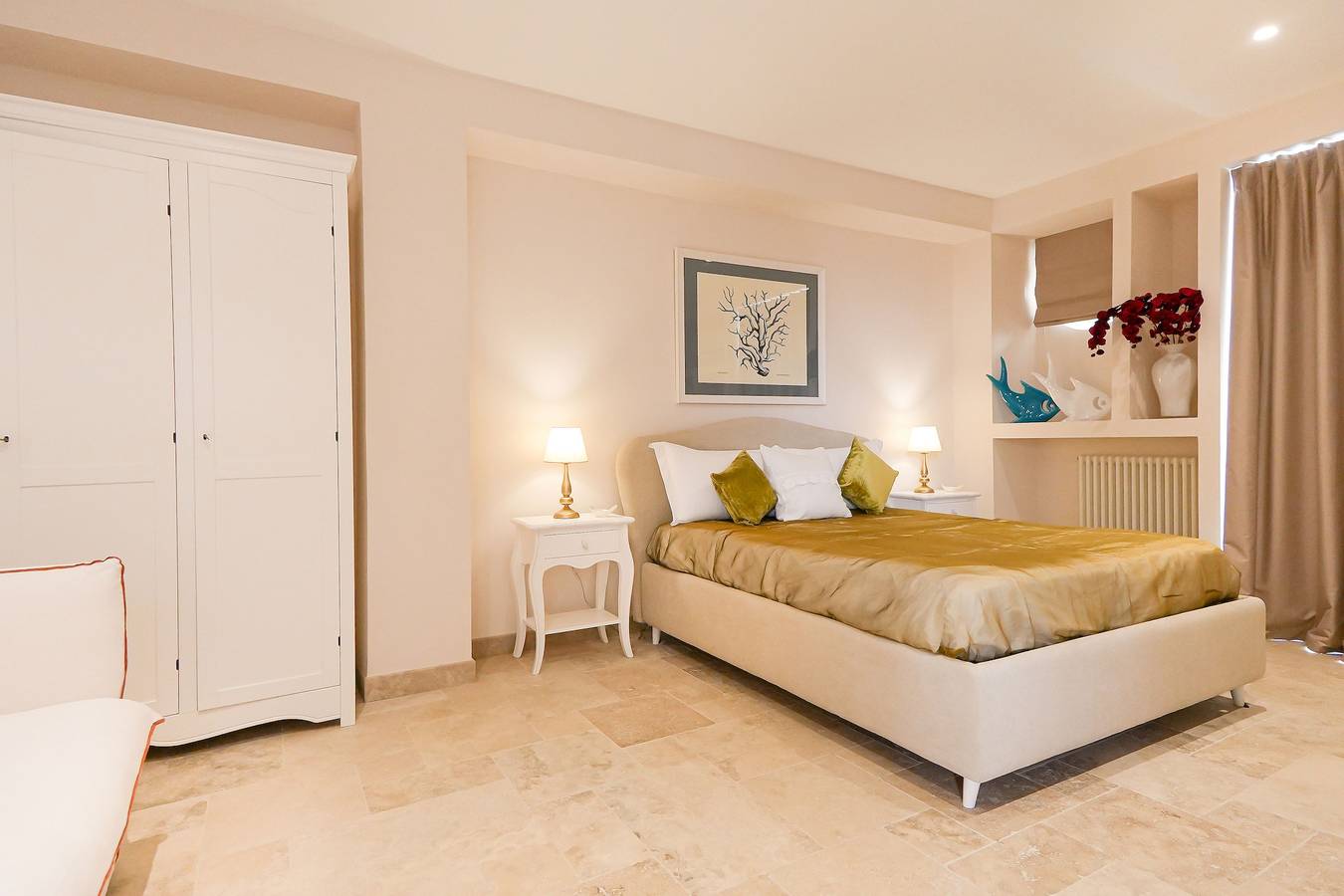 Marina Homes Elegant designroom2 Ortigiapartments in Syracuse, Province de Syracuse