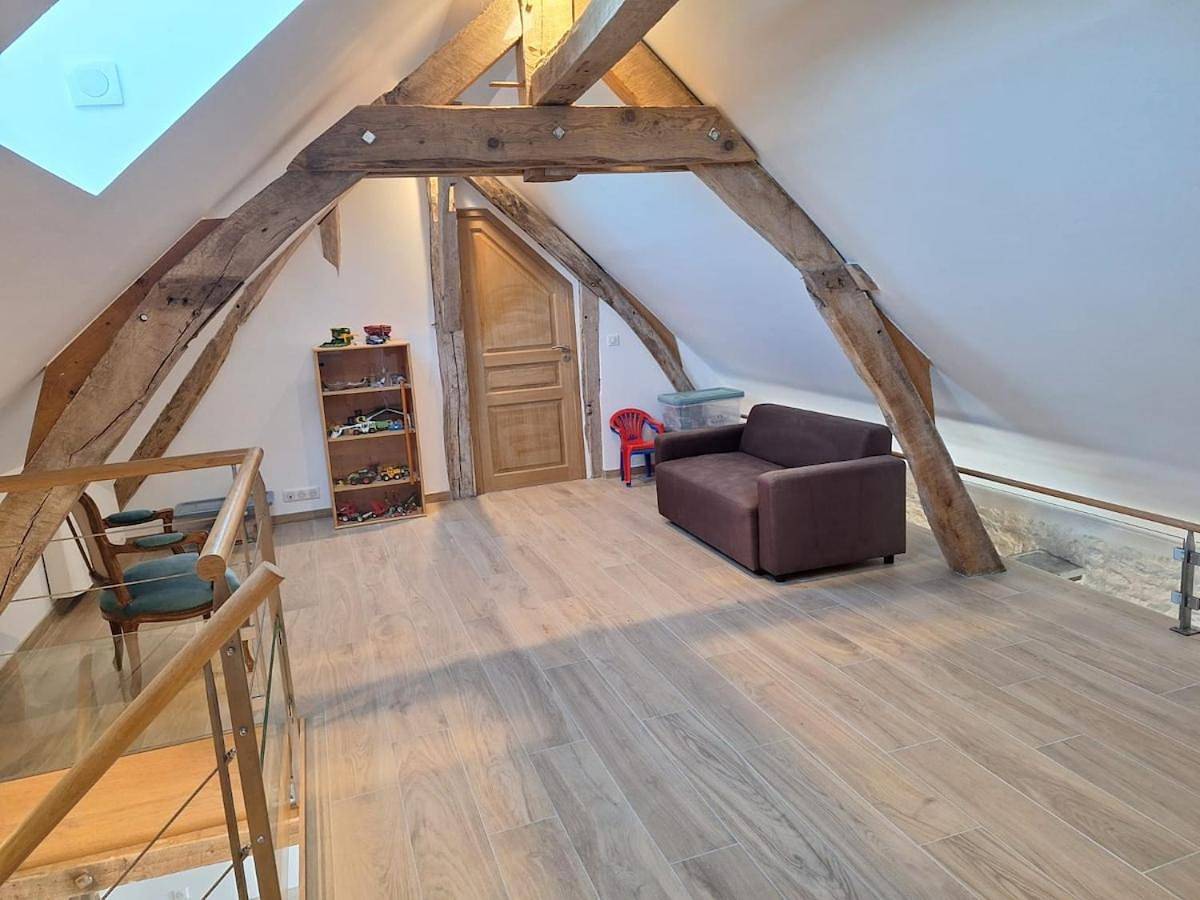 Three-Bedroom House in Région de Montargis