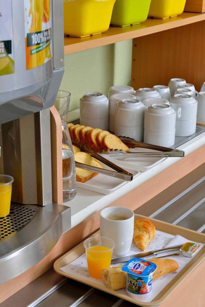 Hôtel pour 2 personnes, avec jardin à Champniers - 4