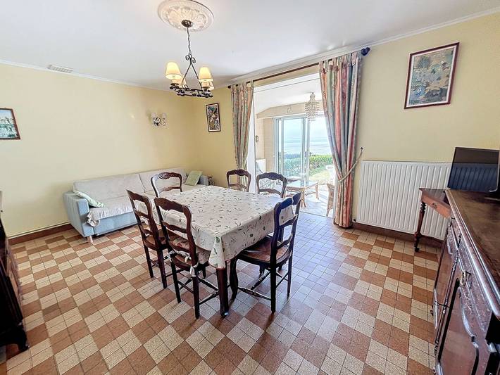Ganze Wohnung, Erdgeschosswohnung am Meer, 500m von Geschäften entfernt in Jullouville, Côte de la Déroute
