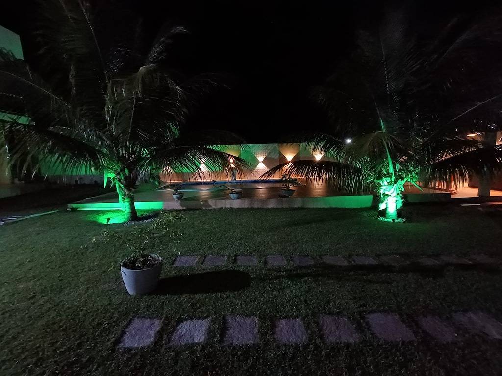 Schönes 3/4 Haus mit privatem Pool in Wohnanlage in Strandnähe in Camaçari, Linha Verde