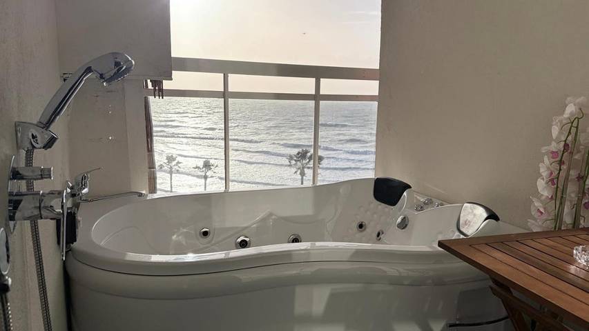 Appartement de vacances pour 2 personnes, avec jacuzzi et terrasse, animaux acceptés