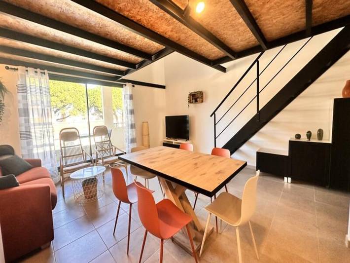 Gîte pour 6 personnes, avec balcon, adapté aux familles dans Gare Du Grau Du Roi