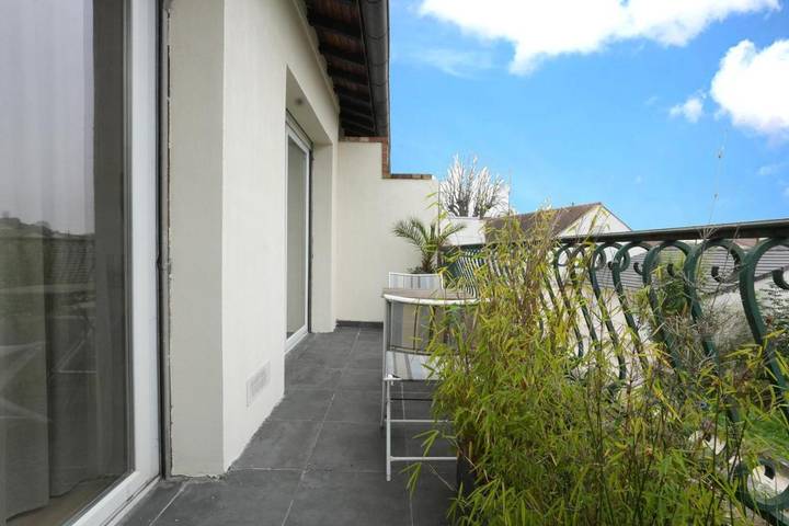 Gîte pour 4 personnes, avec terrasse dans Aéroport d'Orly - 2