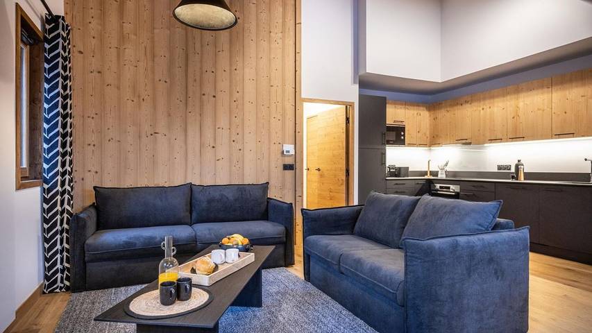 Gîte pour 11 personnes, avec balcon dans Office De Tourisme De La Chapelle D Abondance - 3