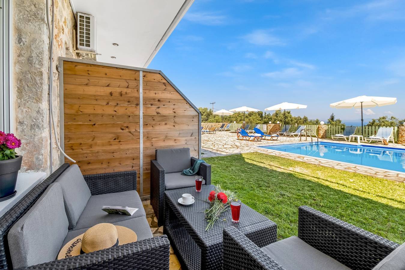 Entire apartment, Gkountis Stone Apartment 5: Sea View, Shared Pool & Wi-Fi in Greece
