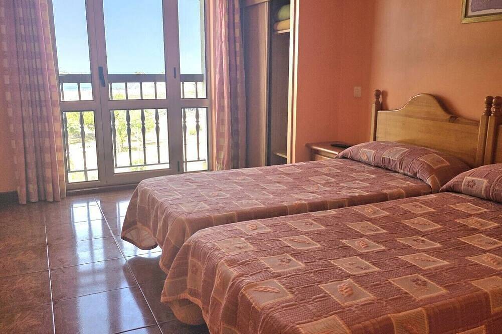 Quinfer Hotel - Double Room with Ocean View in Noja, Côte Cantabrienne