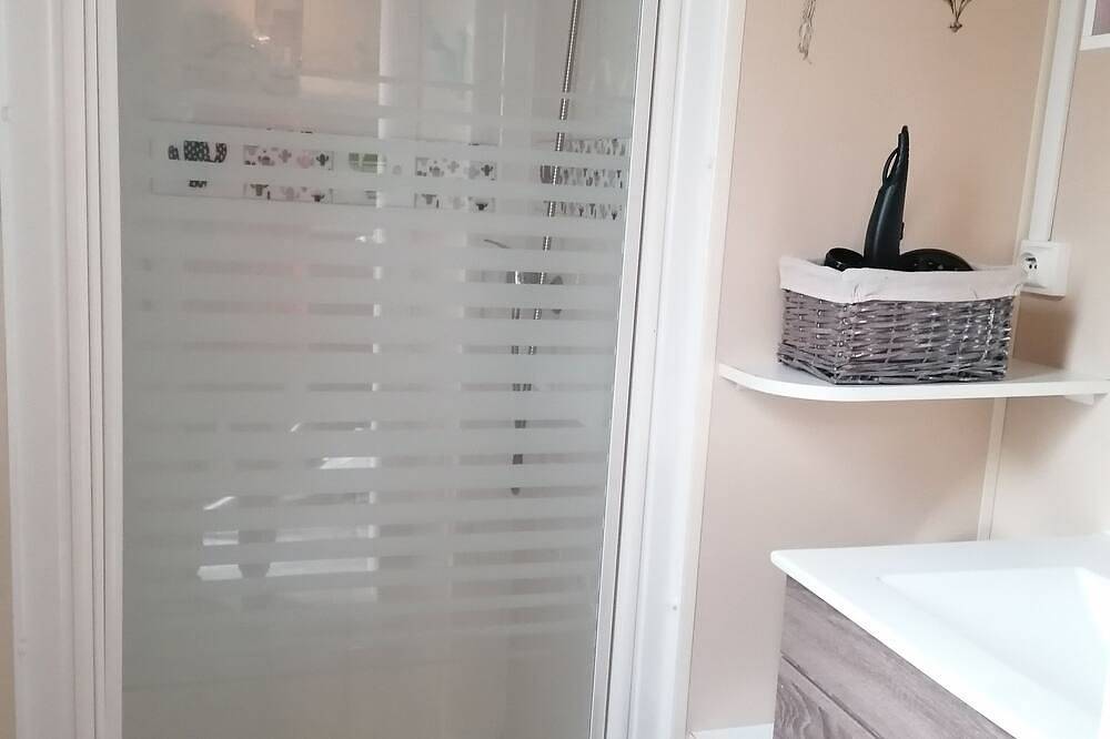 Mobil-Home Cosy  -Climatise - 6 Pers - Camping 4* -  Les Salins De La Gardiole in Vic-la-Gardiole, Côte méditerranéenne (France)
