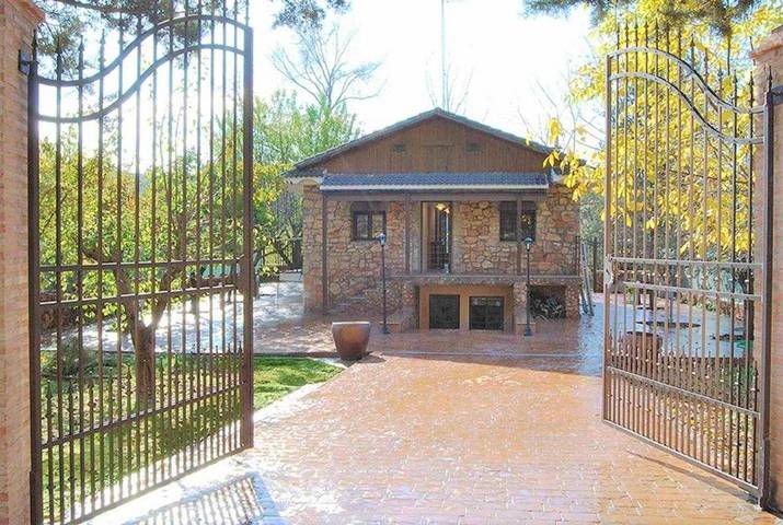Casa rural para 14 personas, con Terraza y Jardín en Parque natural de las Lagunas de Ruidera