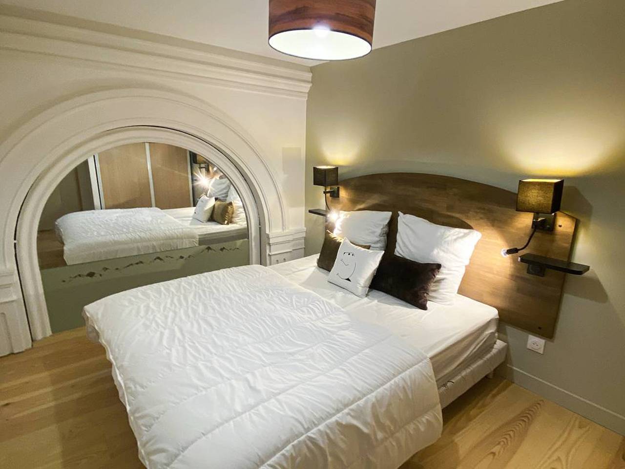 Ganze Wohnung, Luxus-Wohnung 113m² im Stadtzentrum, Süd-exponiert, 4 Schlafzimmer, für 6-8 Personen in Cauterets, Nationalpark Pyrenäen