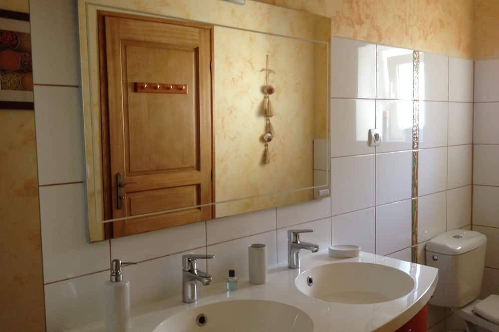 Gîte des Roises. Esperamos que pronto se encuentre entre nuestros anfitriones. in Thillot, Verdún