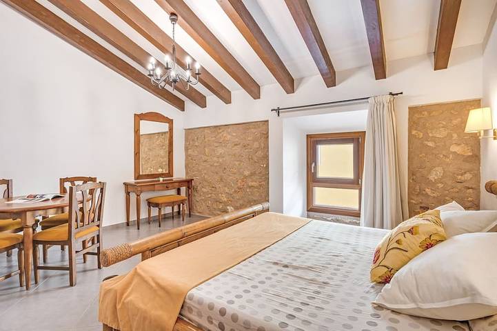 Can Bodeguita, Wifi, Privater Pool und Terrasse. in Binissalem, Mallorca Inselmitte