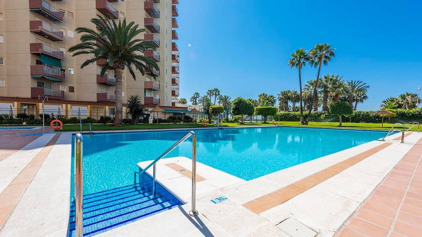 Apartamento de vacaciones para 4 personas, con balcón/terraza y piscina en Costa Tropical - 3