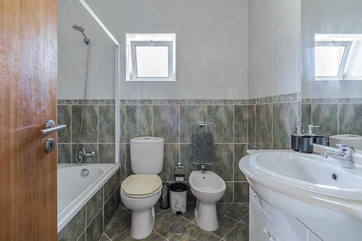 Location de vacances pour 6 personnes, avec jardin ainsi que piscine et vue, animaux acceptés dans Vila Verde - 4