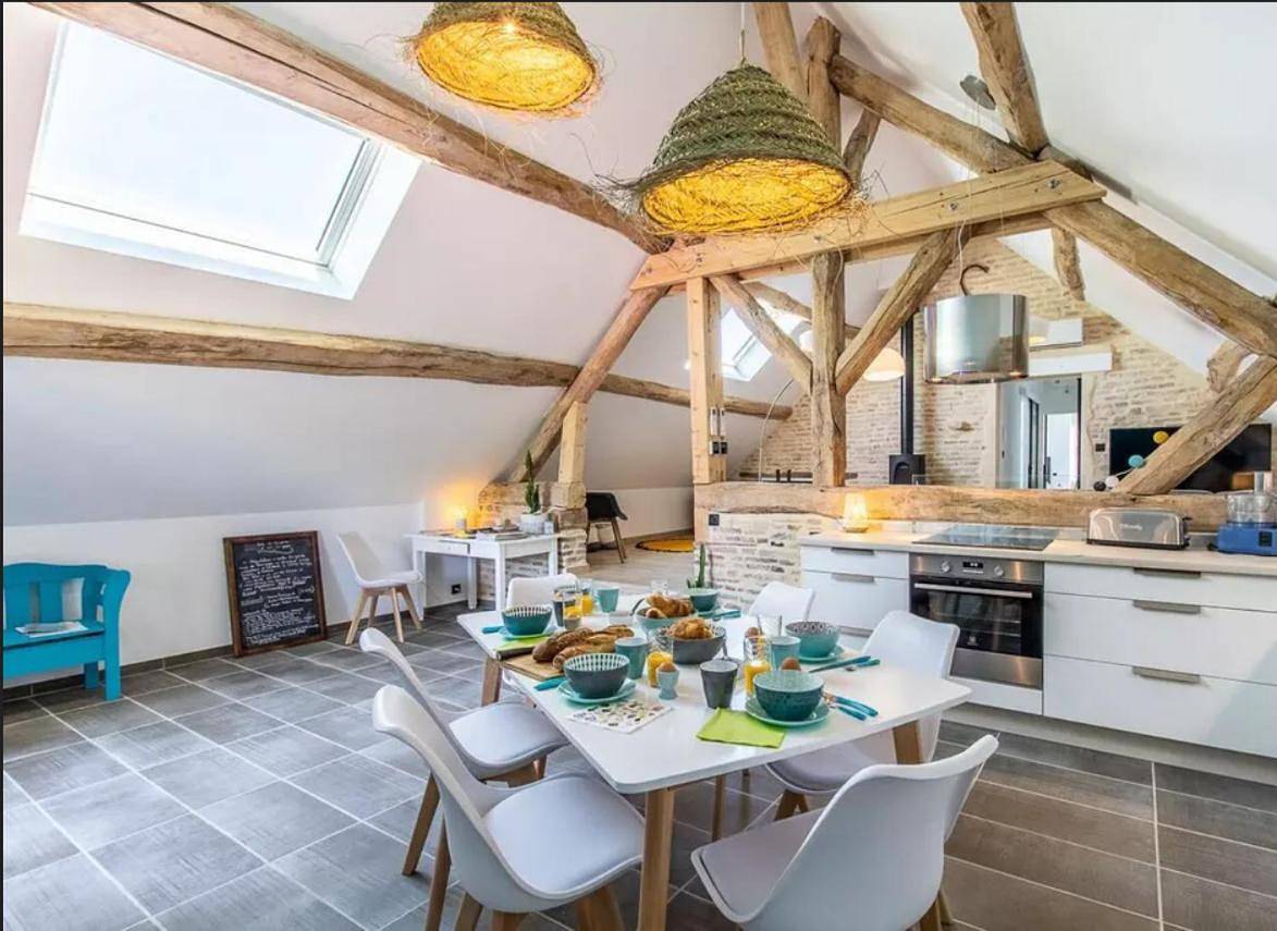 Two-Bedroom House in Palleau, Région de Chalon-sur-Saône