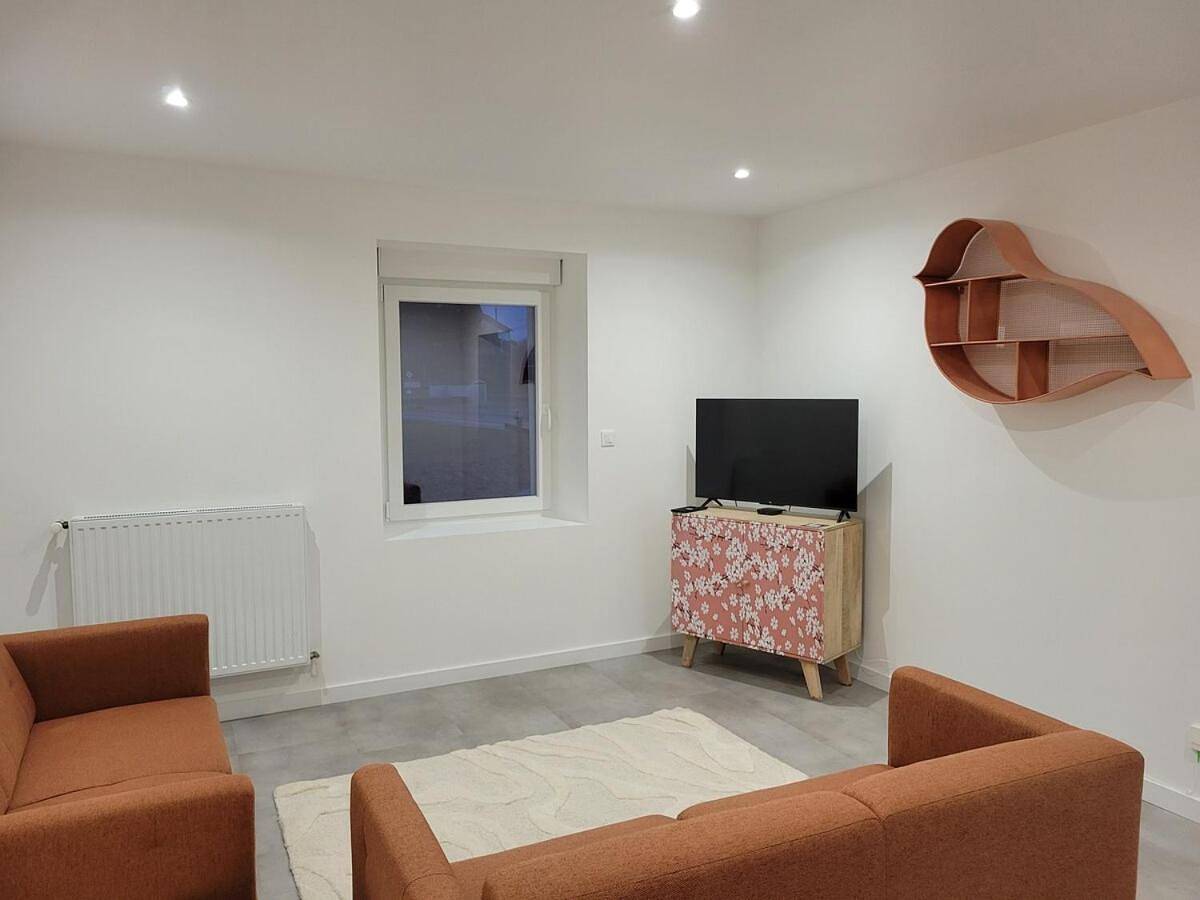 Appartement entier, Three-Bedroom Apartment in Laveline-devant-Bruyères, Région d'Épinal