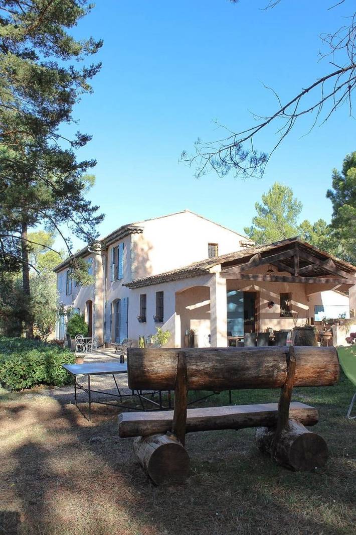 Chambre d’hôte pour 2 personnes, avec vue et bassin pour enfant ainsi que jardin et piscine à Tourrettes - 3