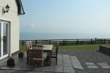 Log Cabin for 8 People in County Kerry, Photo 3