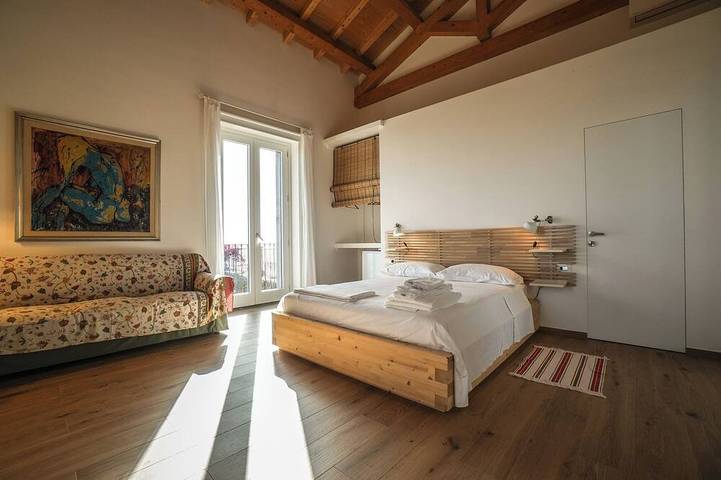 Appartamento per 4 persone, con giardino e balcone nonché piscina in Giarre