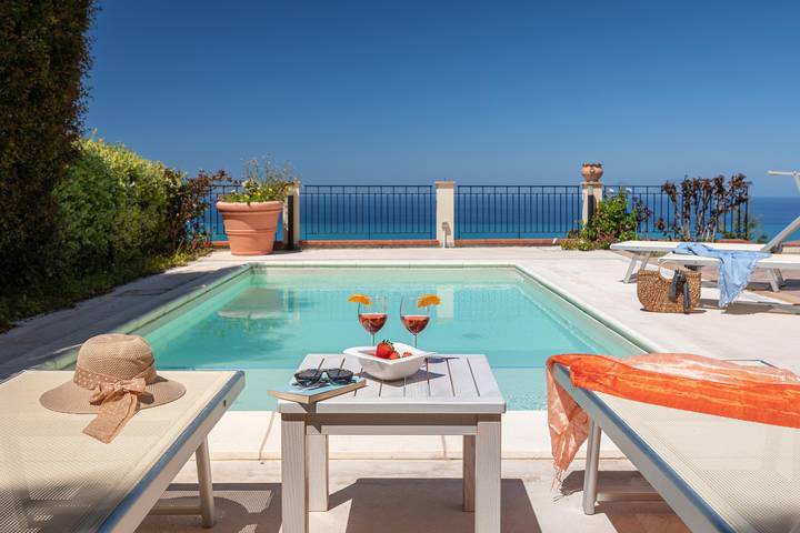 Villa per 6 persone, con terrazza e panorama, con animali domestici a Capo d'Orlando