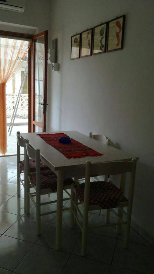 Location de vacances pour 4 personnes, avec terrasse, animaux acceptés à Cariati - 3