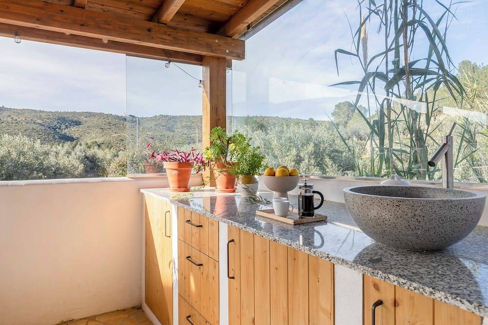 9 bedroom boutique spa hotel for exclusive use. in Alcalalí, Costa Blanca