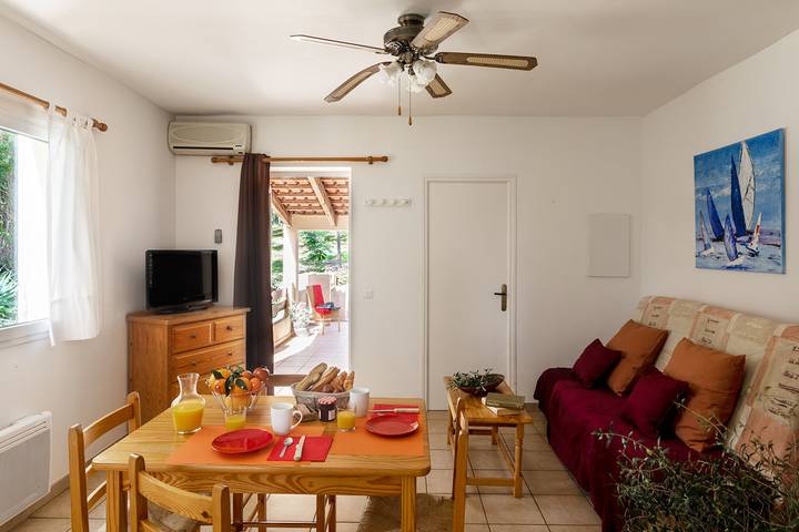 Gîte pour 4 personnes, avec piscine ainsi que balcon et jardin à Cargèse - 4