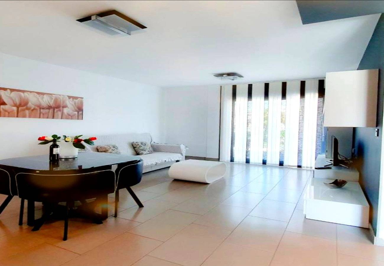 Ganze Wohnung, Atico Oasis Beach Ii La zenia in La Zenia, Orihuela