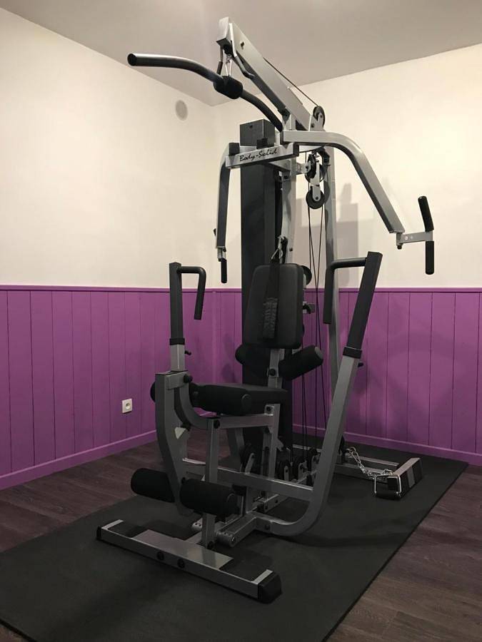 Location de vacances pour 2 personnes, avec jardin ainsi que vue et piscine, animaux acceptés à Roquebillière - 3